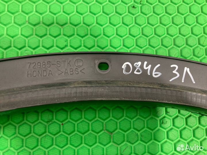 Уплотнительная резинка на дверь задняя левая Acura