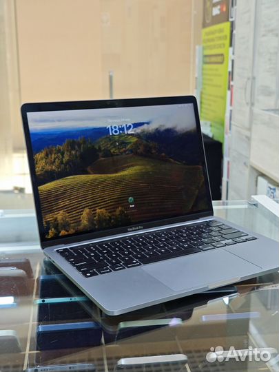 Apple MacBook pro 13 2020 m1 8/512