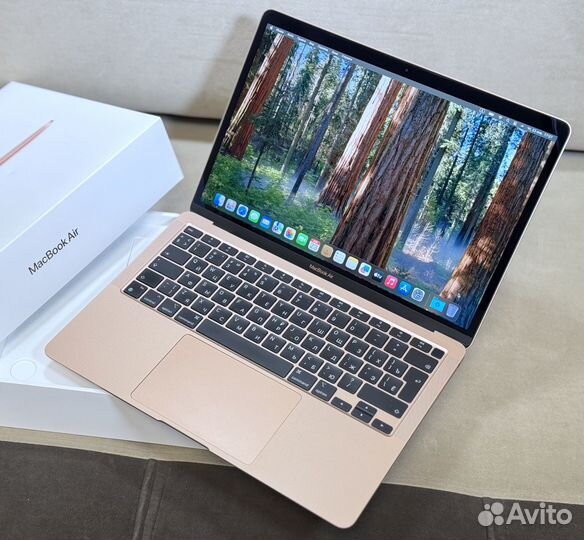Apple MacBook Air 13 M1 2022 8/256GB (Ростест)