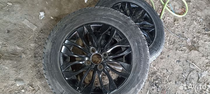 Продам диски на зимней резине