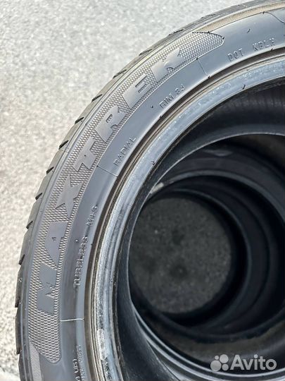 Maxtrek Maximus M1 235/45 R17