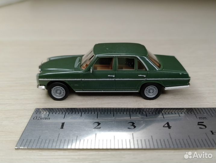 A26.1) Mercedes-Benz 200 (W108) 1965-1972 тёмно-зе