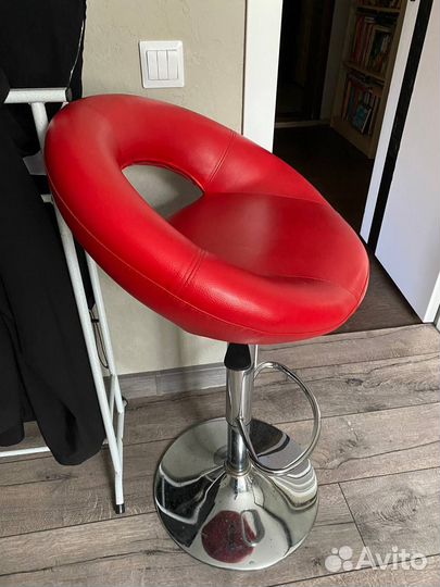 Парикмахерское кресло бу