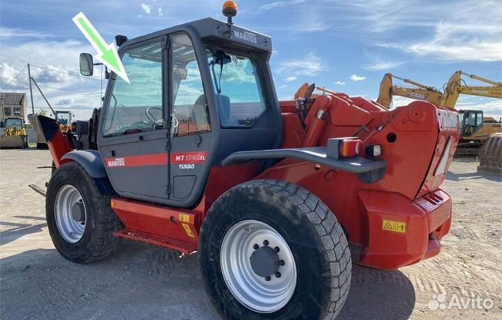 Стекло левое дверное Manitou MT 1740 SL Turbo