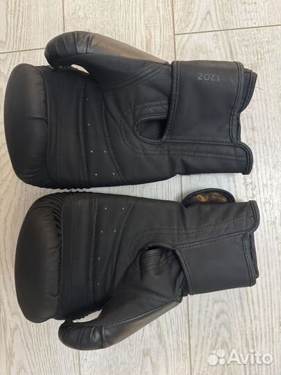 Боксерские перчатки 12 oz