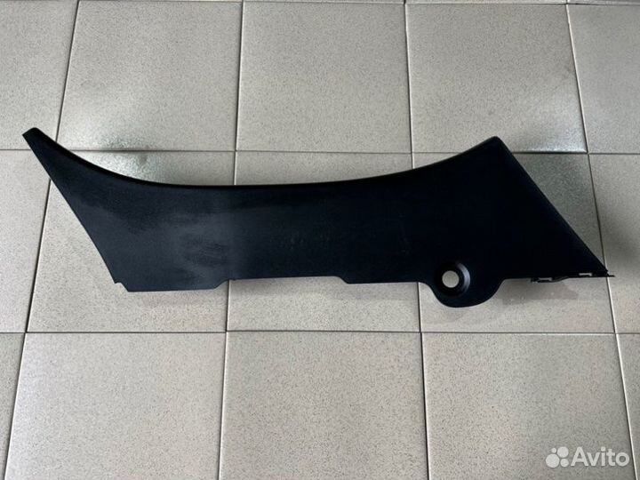 Обшивка стойки задняя правая Renault Duster пробег