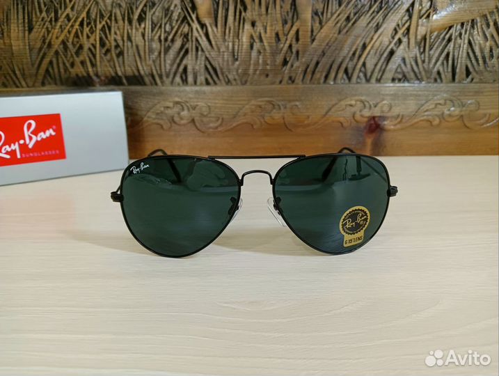 Солнцезащитные очки Ray-Ban