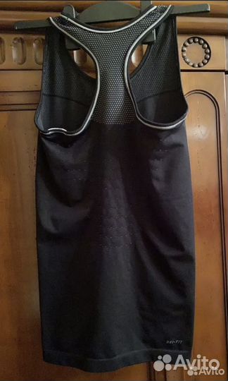 Спортивная майка nike pro для фитнеса новая