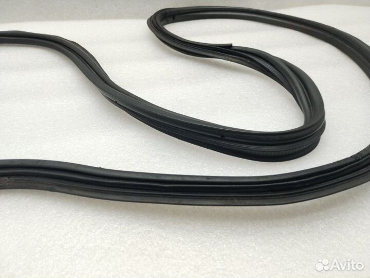 Уплотнитель багажника Chevrolet Cruze J300 F16D3