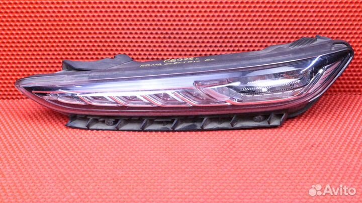 Фара левая Hyundai Kona Electric 92207-J9000