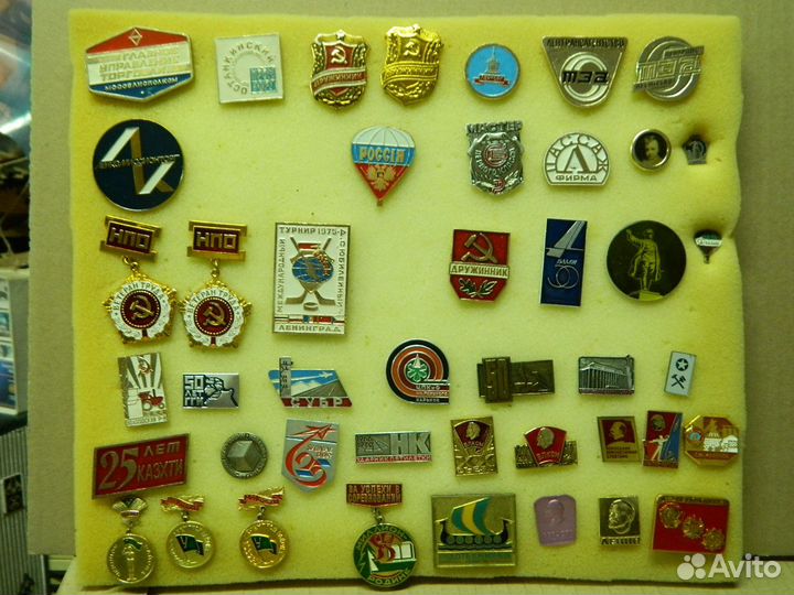 Коллекционирование - значки - разные темы - (1)