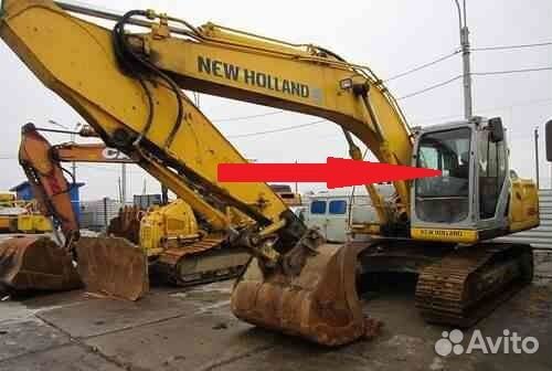 Стекло лобовое верхнее на New Holland E215B