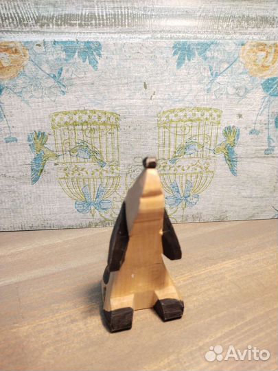 Фигурка деревянная 