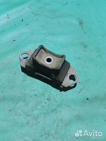 Подушка кпп Renault Logan