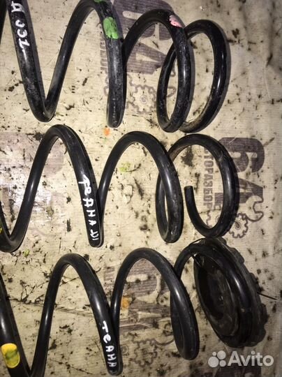 Пружины задние Nissan Teana J 31 Оригинал