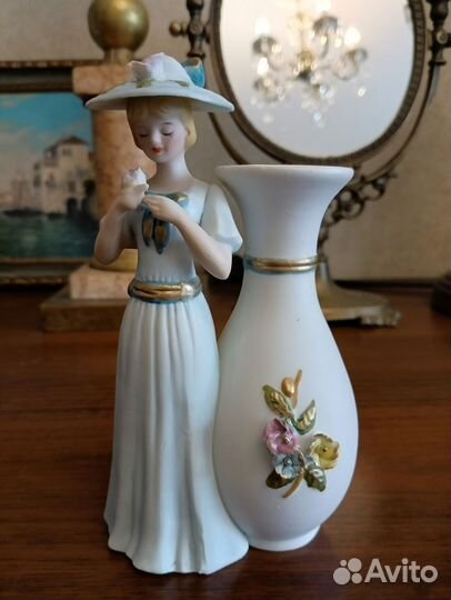 Статуэтка фарфор бисквит Италия