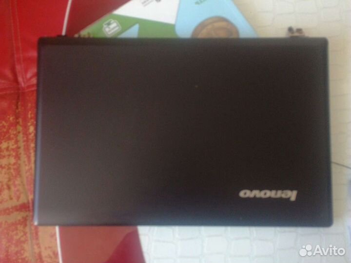 Продаю крышку матрицы и петли на ноутбук lenovo g5