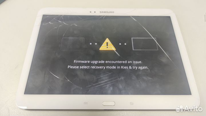 Планшет Samsung Galaxy Tab 3 10.1 P5200
