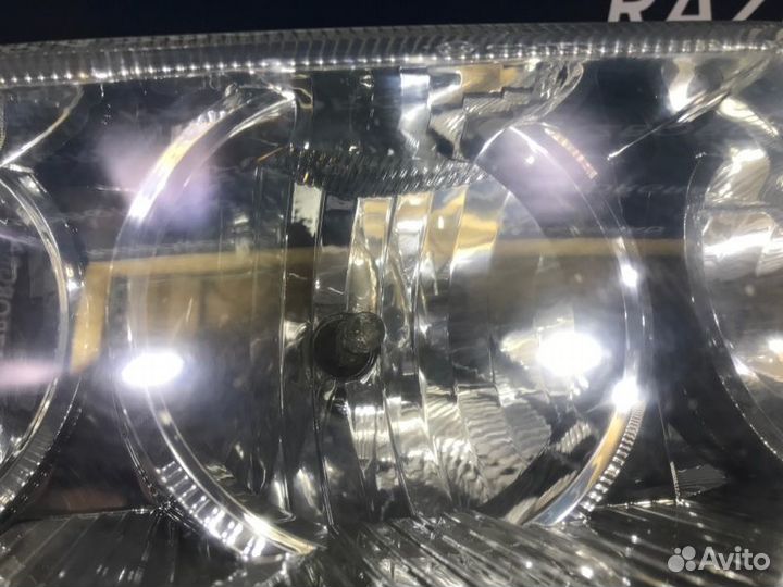 Фара правая Chrysler 300C 3.5 EGG 2010