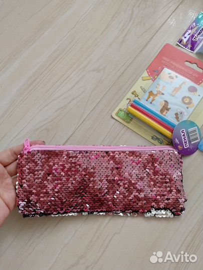 Канцелярия новая