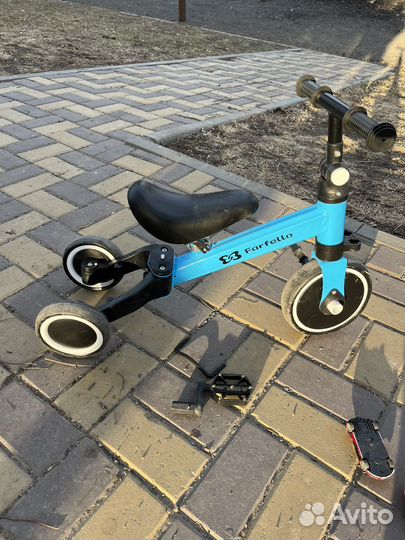 Велосипед трехколесный толокар