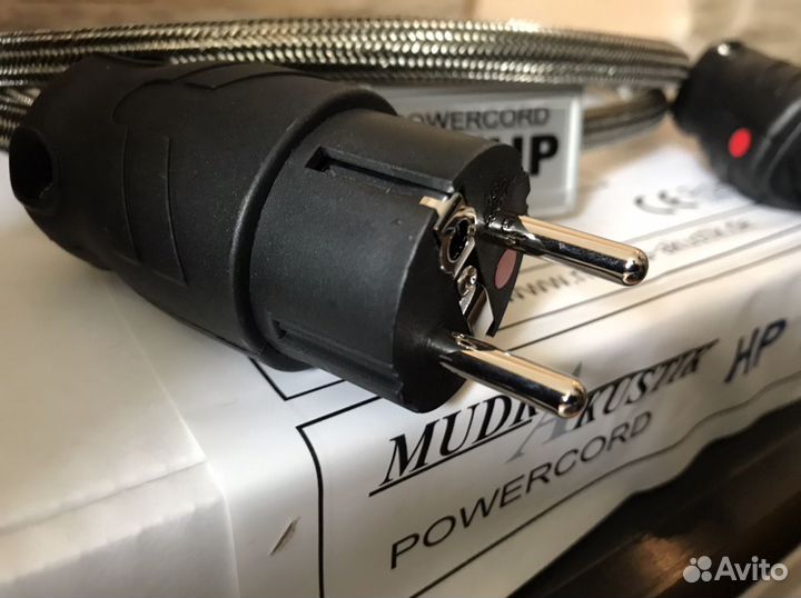 Mudra Akustik HP 2.0m демо - сетевой кабель