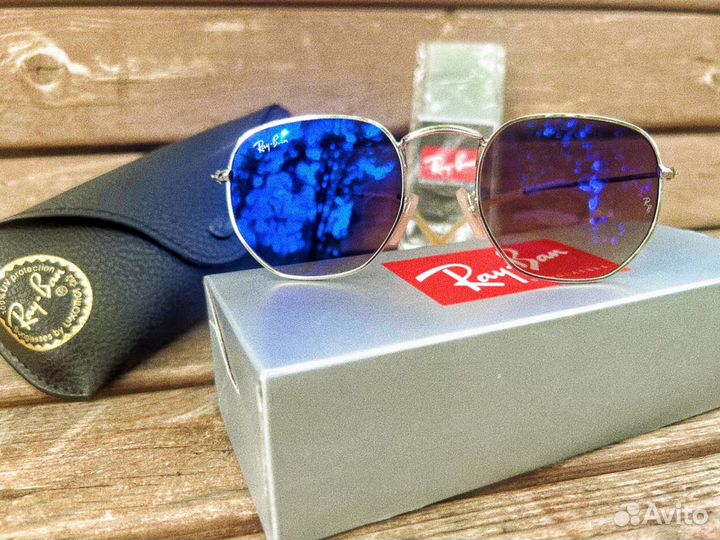 Солнцезащитные очки Ray Ban