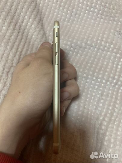 Телефон iPhone 6s