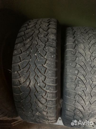 Pirelli Formula Ice 215/65 R16