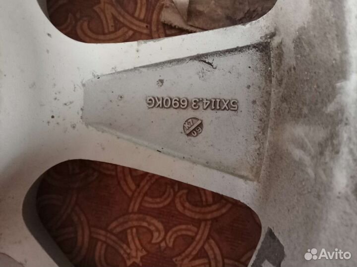 Продам литые диски оригинал r17 Тойота