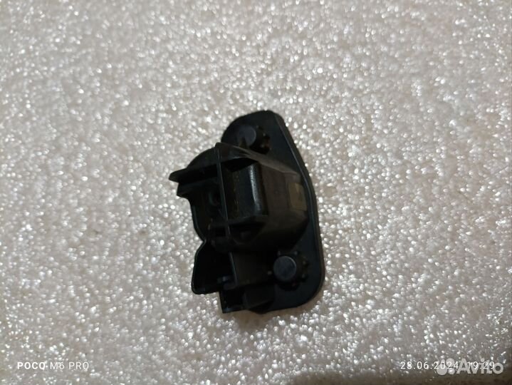 Вставка замка багажника Mercedes w221