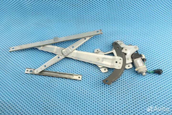 Стеклоподъемник передний правый Daewoo Matiz