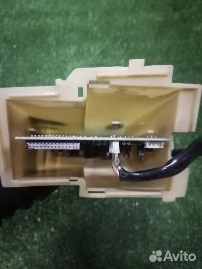 Блок управления климатической установкой Mazda Xed