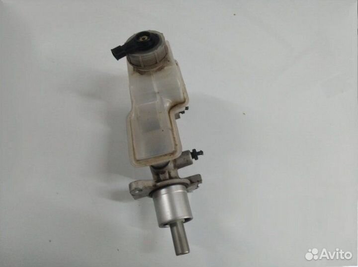 Главный тормозной цилиндр LADA Granta седан 1.6