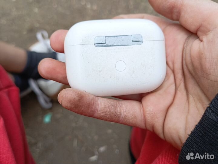 Зарядный кейс для airpods pro