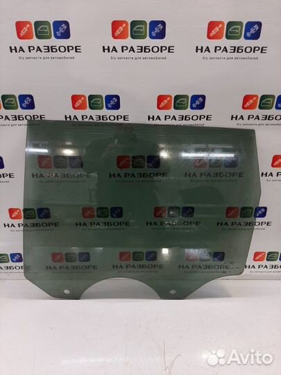 Стекло двери заднее левое Porsche Cayenne