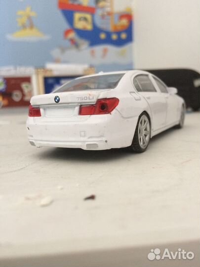 Машинка BMW 750 LI