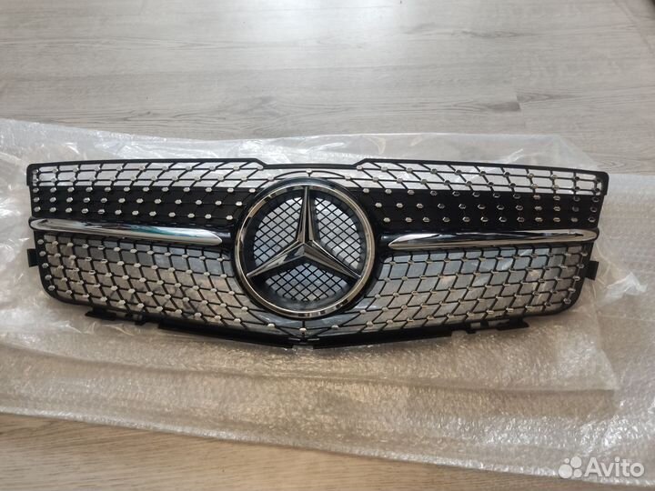 Решетка радиатора Мерседес GLK 220