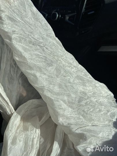 Шелковый палантин жемчужный