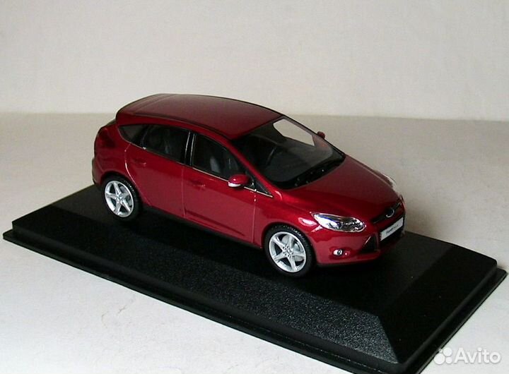 1/43 Ford Focus Mk3 Форд Фокус-3 хэтч.5дв. 2011г