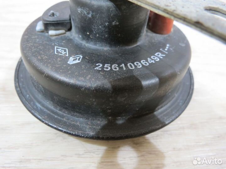 Звуковой сигнал Renault Sandero 2