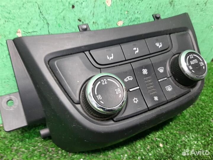 Панель управления отопителя Opel Zafira C 2014