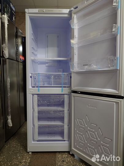 Холодильник новый