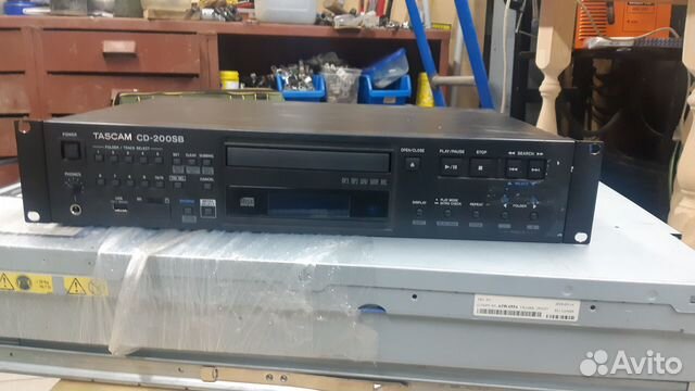 Проигрыватель Tascam CD-200SB