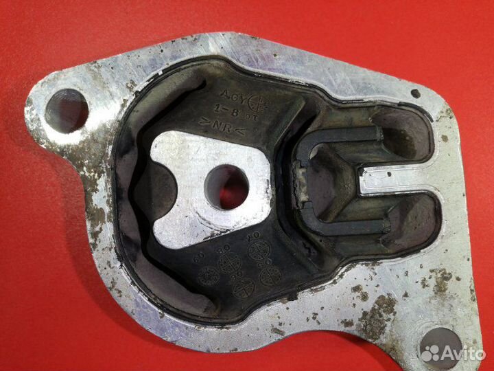 Подушка двигателя задняя Nissan Teana TNJ32 QR25DE