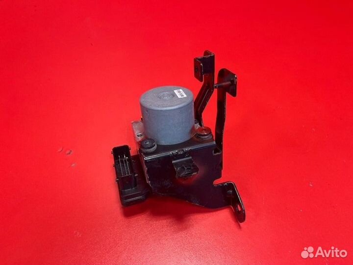 Блок abs Hyundai Solaris RB G4FC 2012