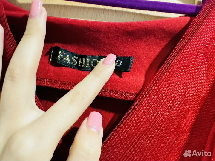 Платье женское