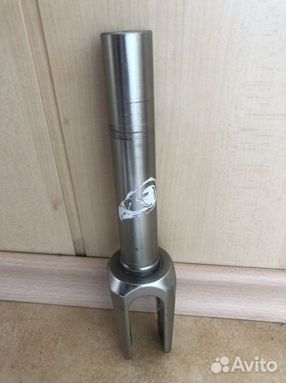 Вилка для трюкового самоката