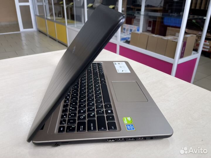 Отличный ноутбук Asus Intel/8GB/SSD/MX110