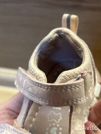 Сандалии для девочки 20 размер